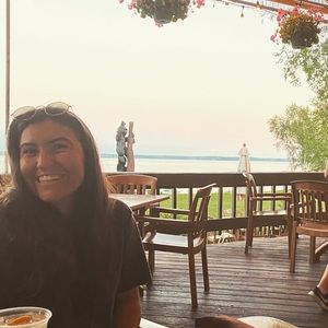 Meet your Posher, Robyn